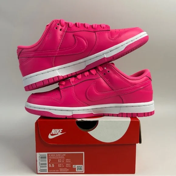 Nike Dunk Low WMNS “Barbie/Hyper Pink” 2023 - Picture 3 of 4